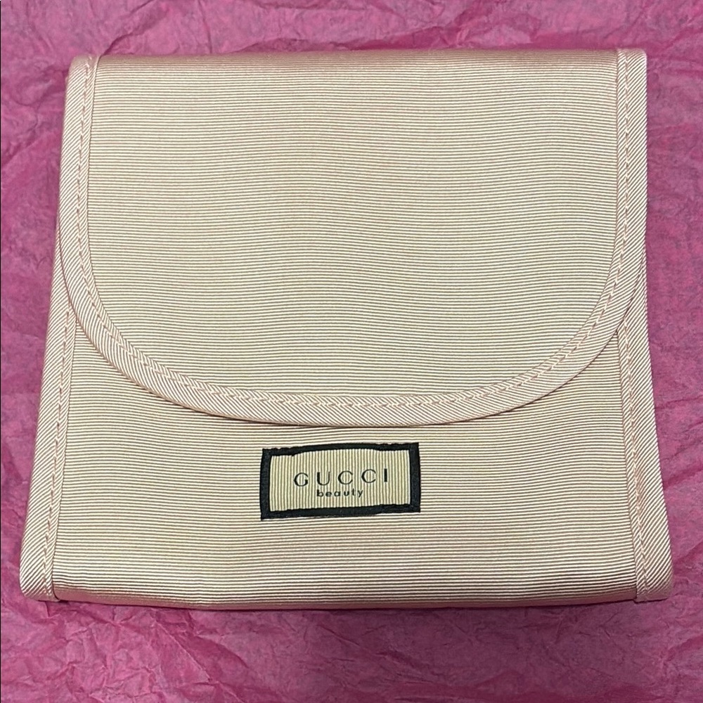 Gucci Pink Cosmetic Bag with Classic Design